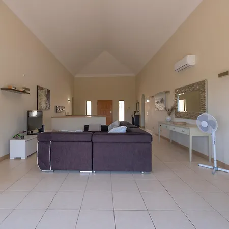 Limoeiro Holiday home Lagos