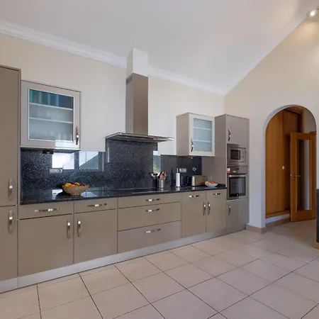 Limoeiro Semesterbostad *