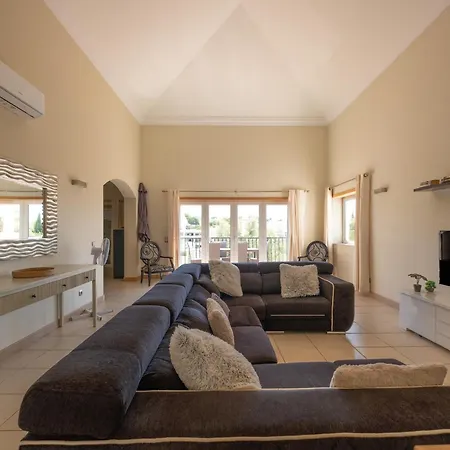 Limoeiro Semesterbostad